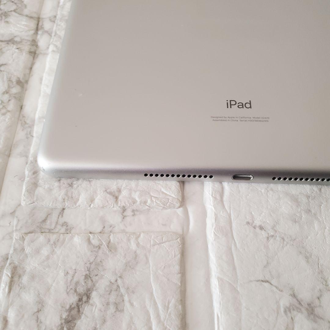 250 iPad 8世代 32GB SIMフリー シルバー