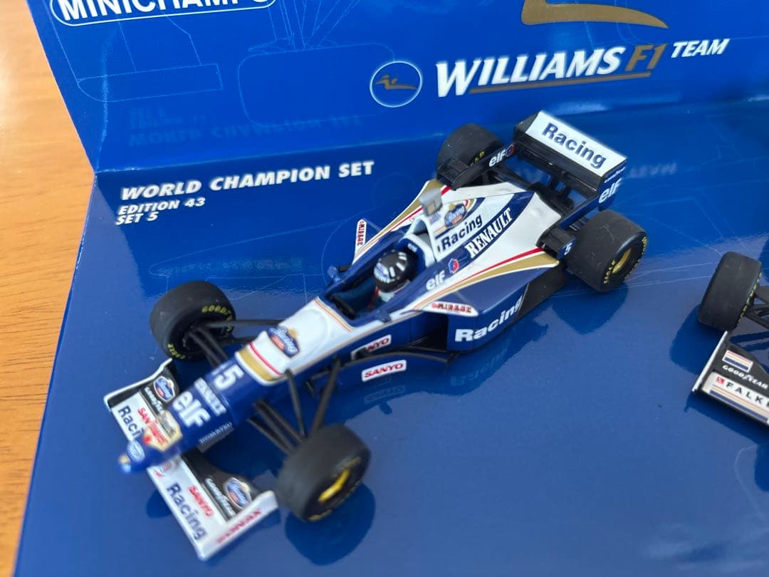 ミニチャンプス ウィリアムズ FW18 FW19 チャンピオン 2台セット