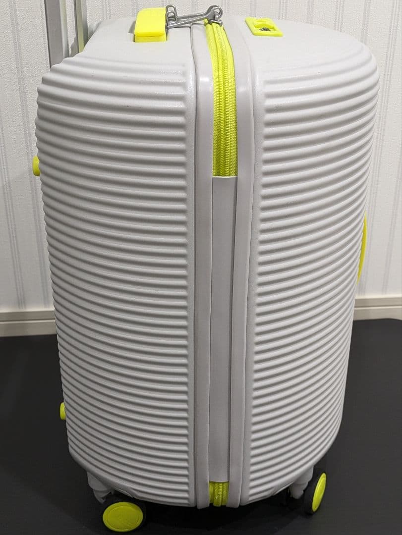 【 美品 】 アメリカンツーリスター　スーツケース 52cm