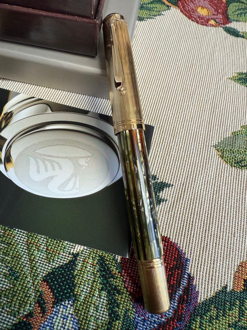 Pelikan ゴールド/シルバー、R450