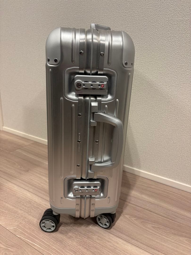 RIMOWA キャビンS シルバー