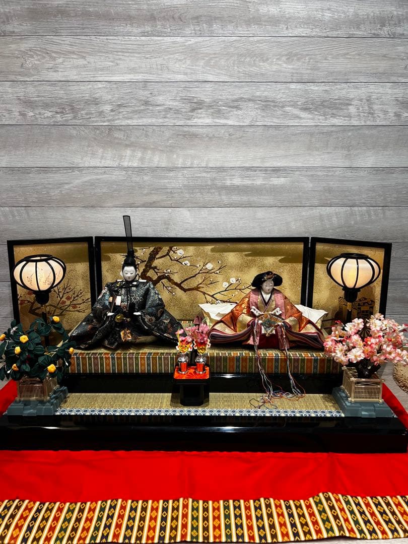 雛人形セット 桜の装飾付き