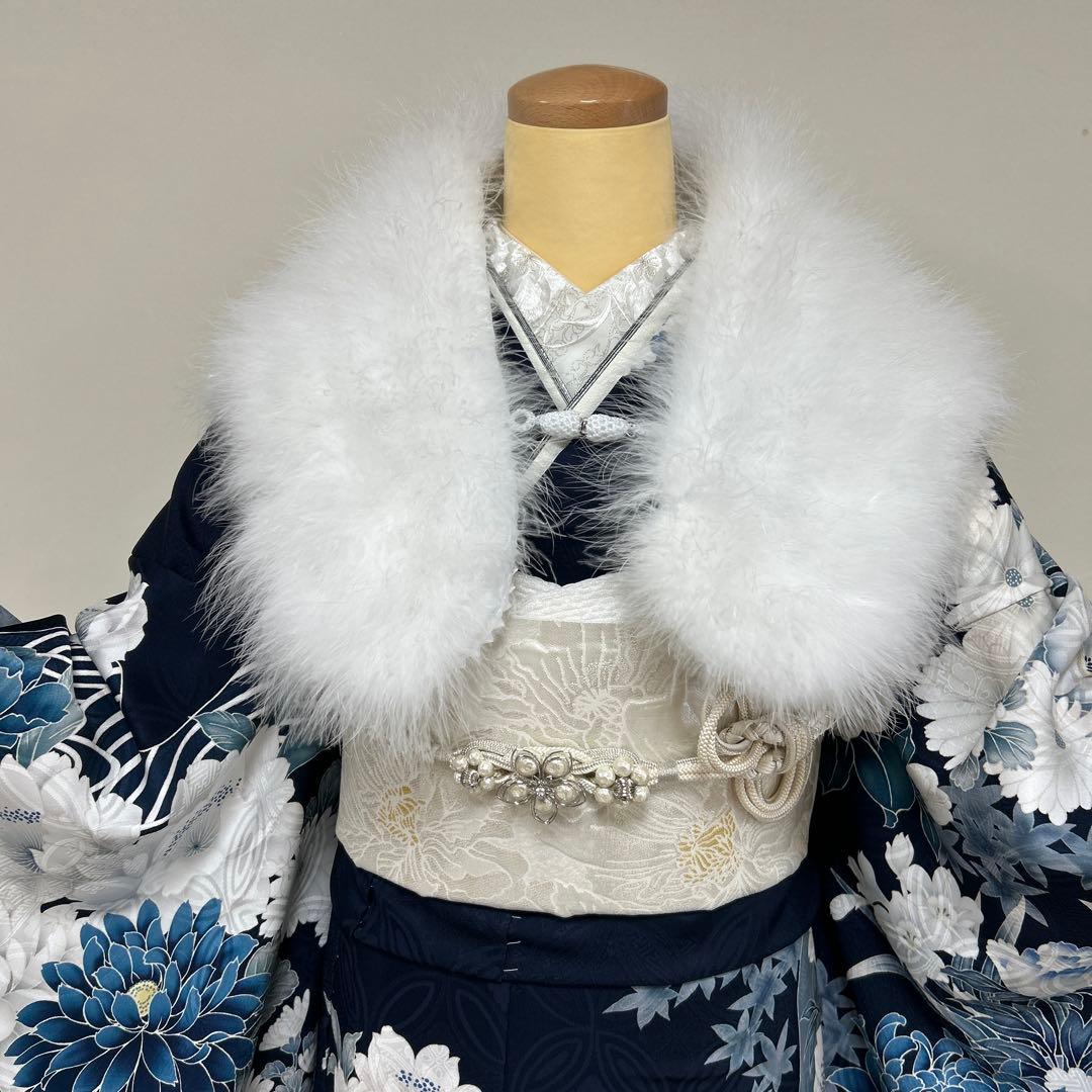 紺地クールな牡丹と菊に流水の振袖フルセット