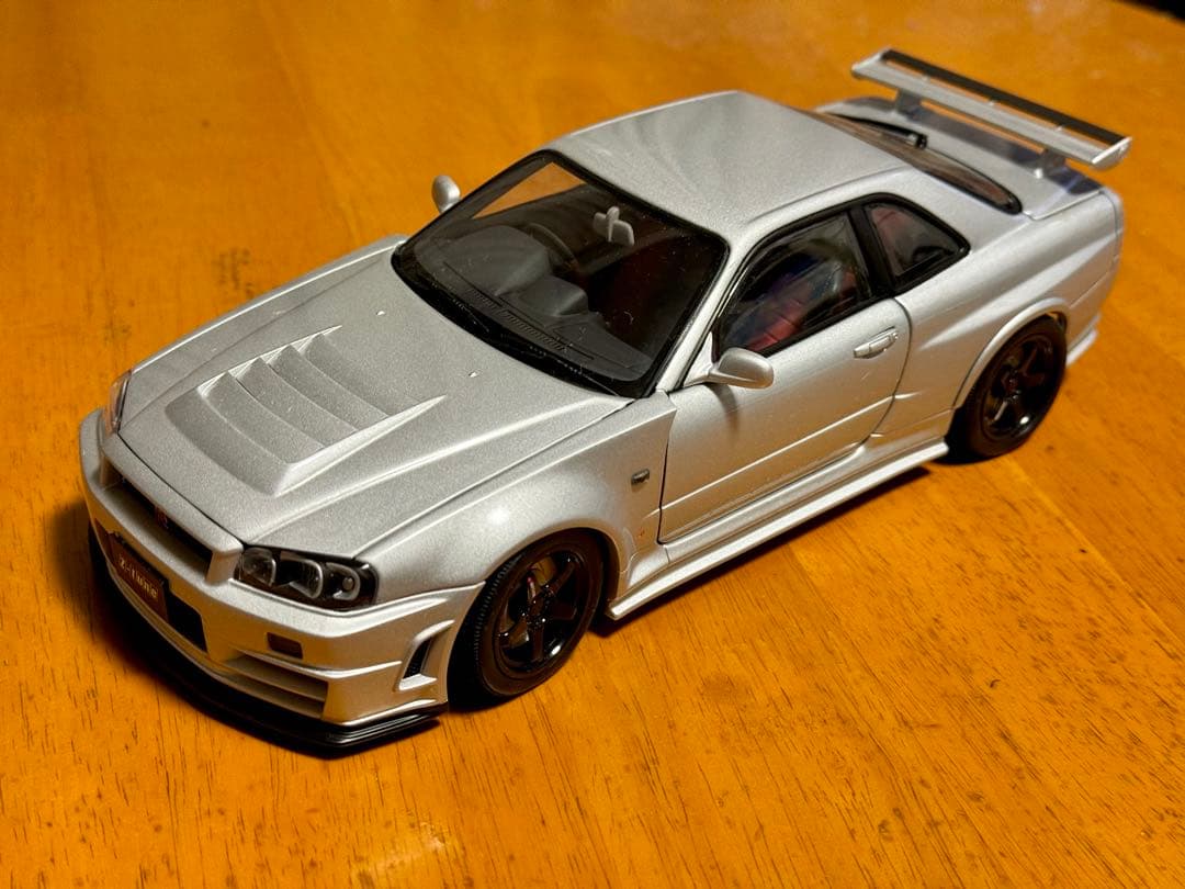 オートアート製　1/18 NISMO R34 GT-R Z-TUNE