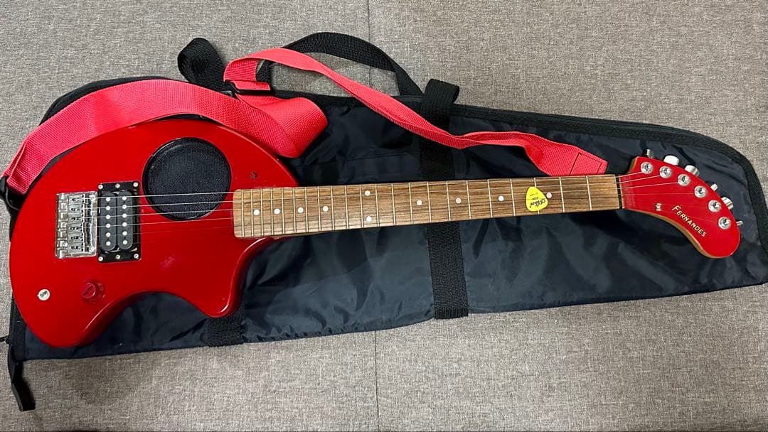 Fernandes ZO-3（ゾウさんギター） 内蔵アンプ付き ミニギター