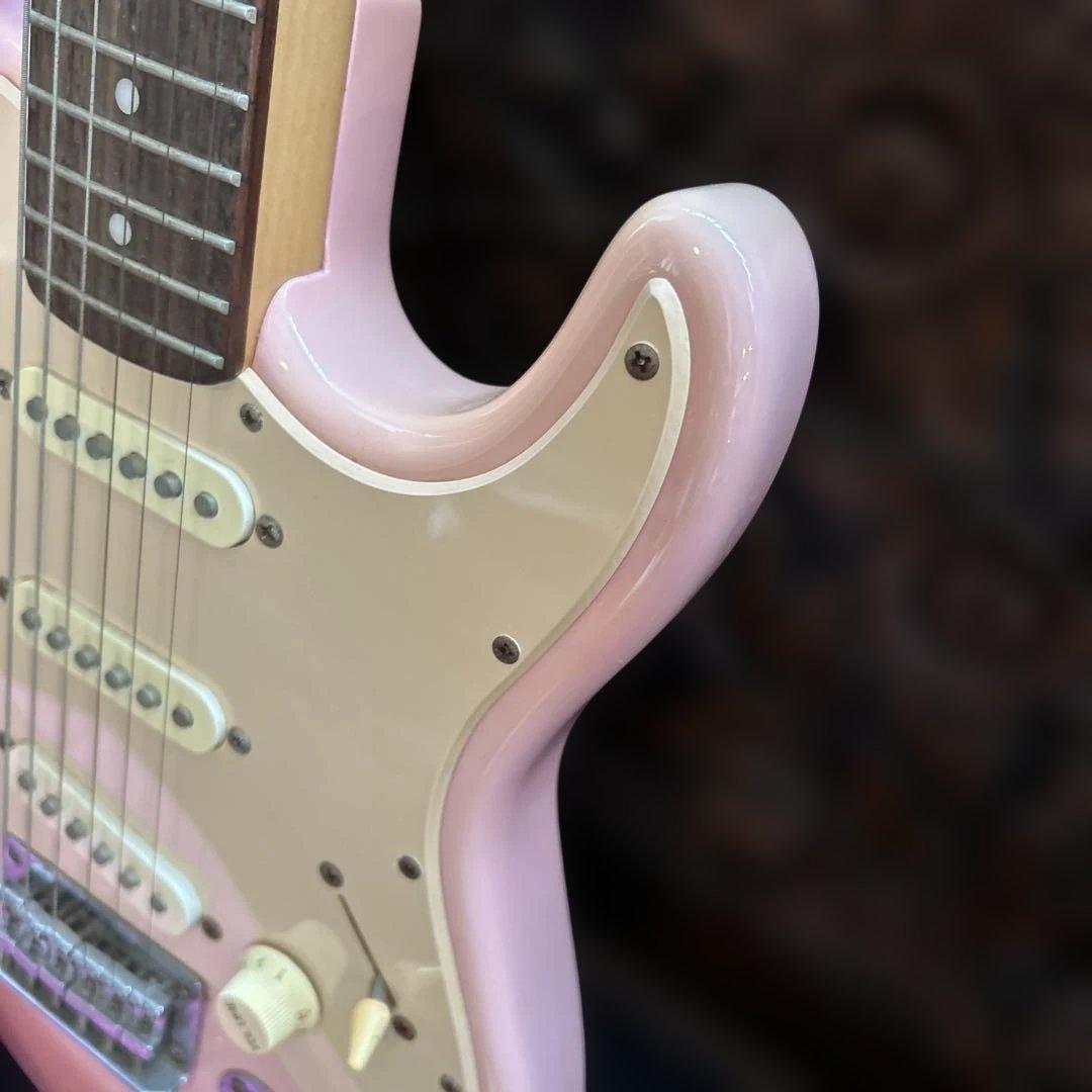 スクワイヤー Hello Kitty エレキギター