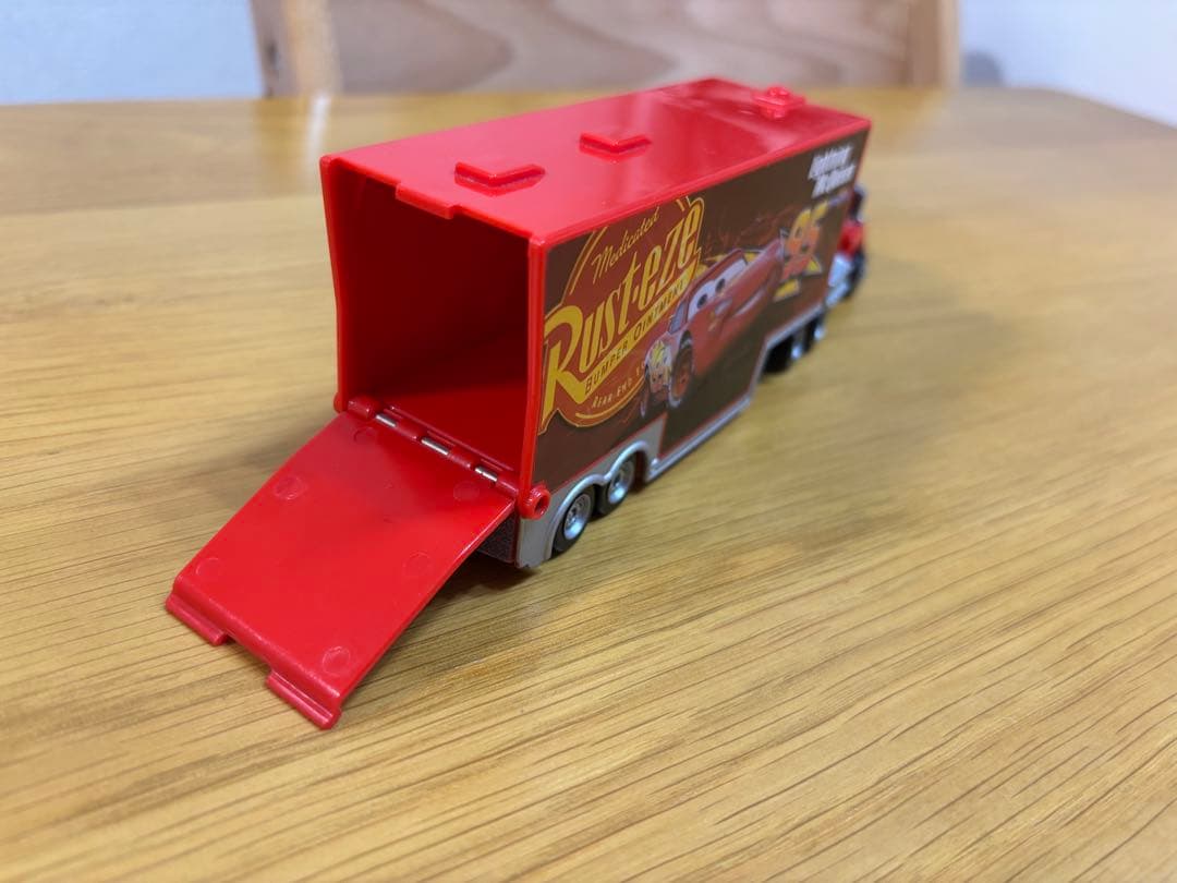 トミカ　カーズ　まとめ売り　17台