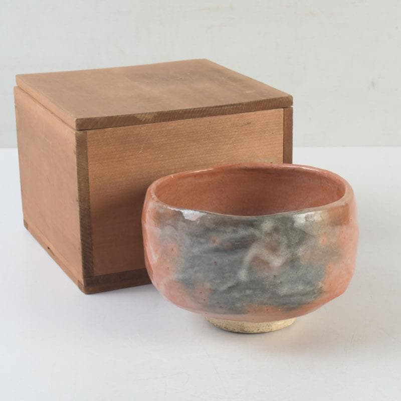 茶道具　芳幽軒　加藤石春作　赤楽茶碗　時代箱付　M　9732