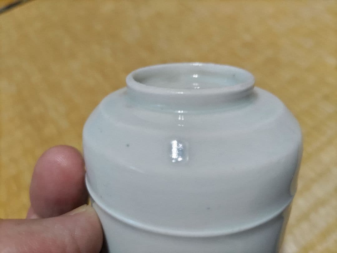 古伊万里　白磁　胴紐　小型　猪口　無傷