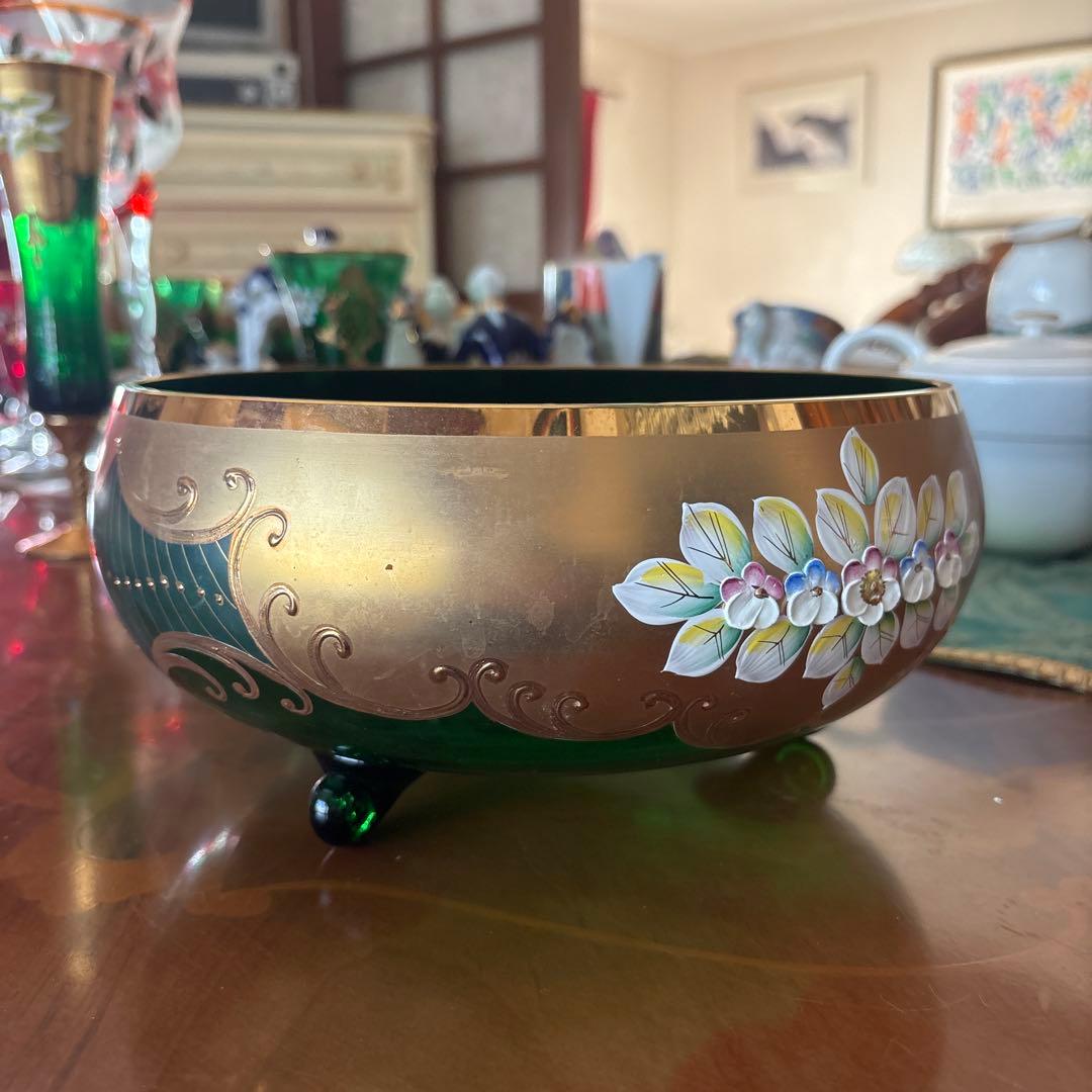 緑と金の花柄ガラス皿