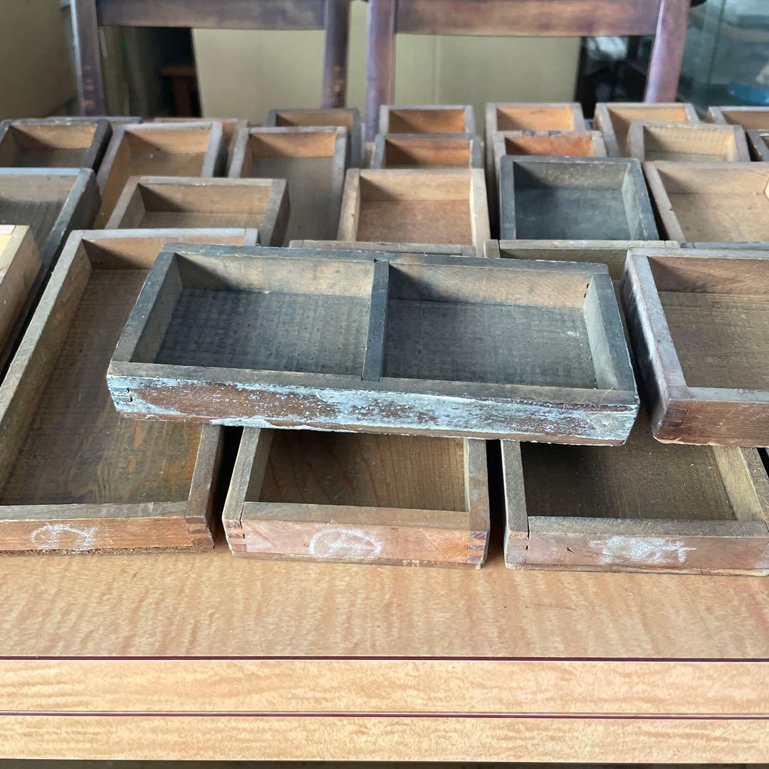 B40-5/活版印刷所で使われていた小箱（文選箱）3種40枚【古道具】