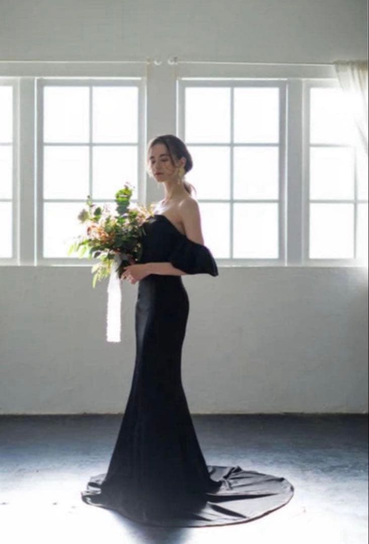 オフショルダー ブラック マーメイドドレス