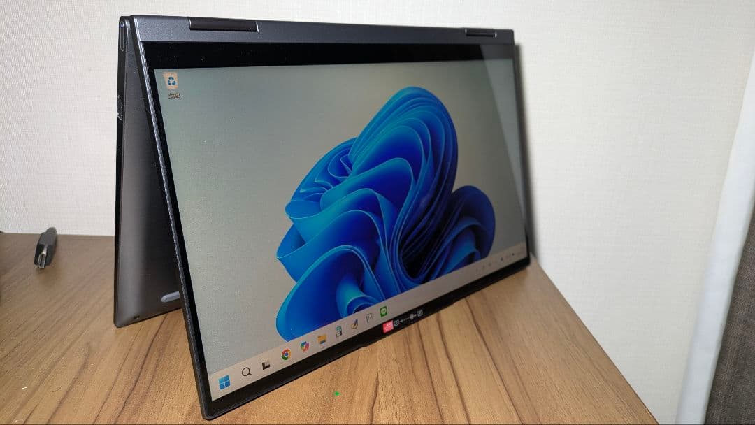 Lenovo Yoga 7 2in1 14インチ シルバー ノートPC