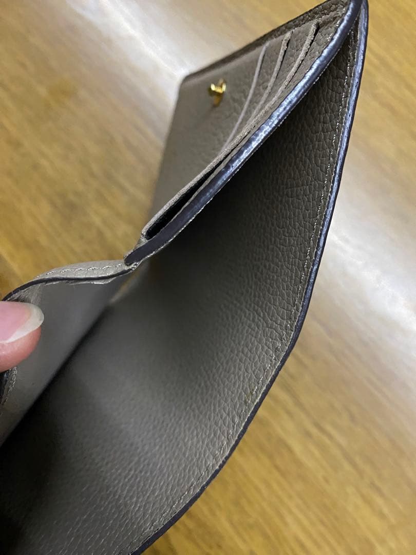 Louis Vuitton 二つ折り財布 ベージュ