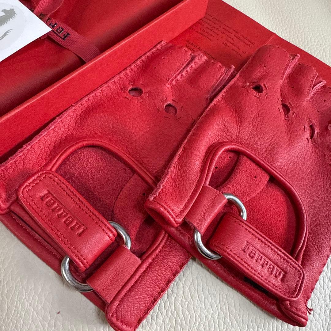 専用出品 フェラーリ オフィシャル レザー ドライビング グローブ