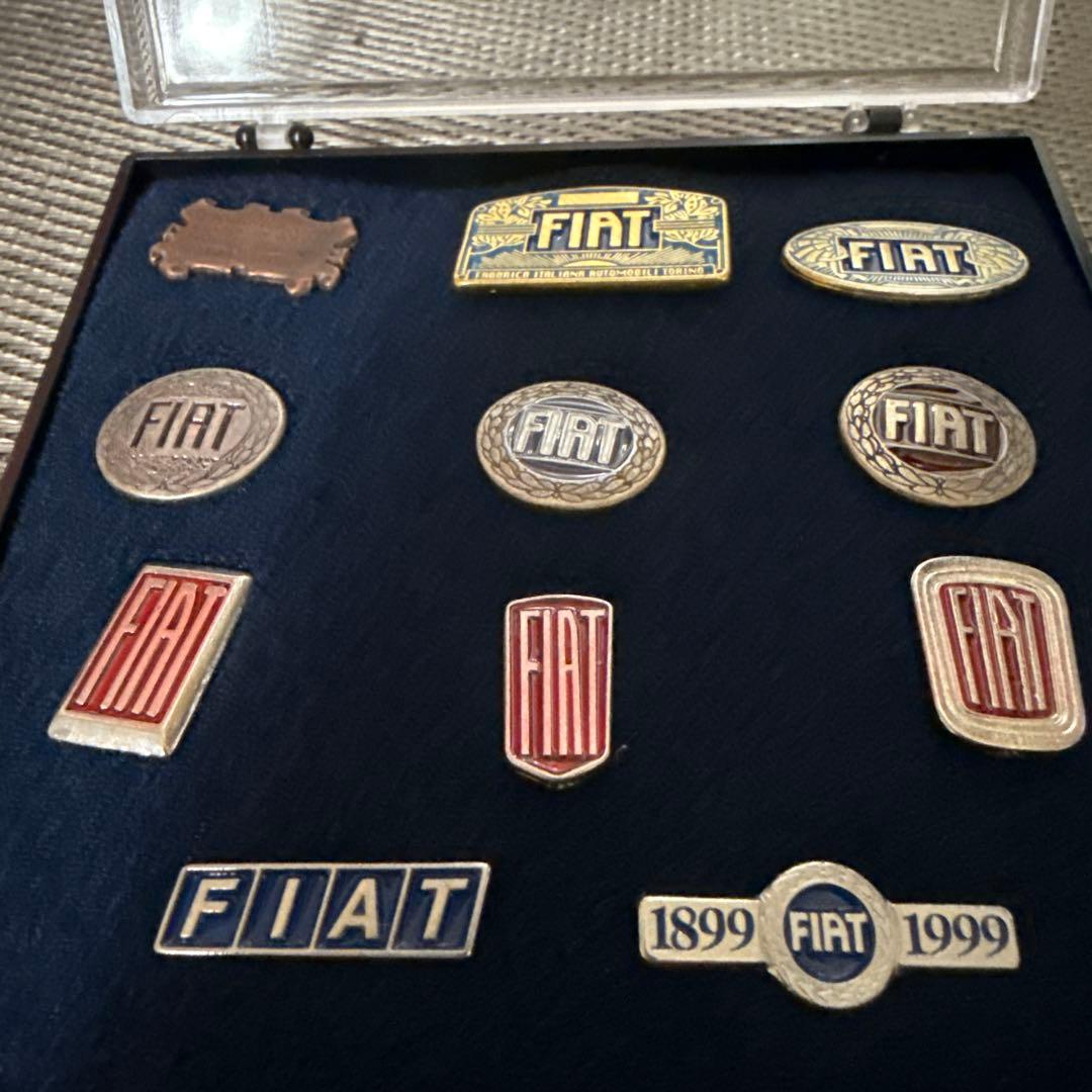 ★貴重なFIATピンバッジ★非売品新品★FIAT ロゴ ★ピンバッジ 9個セット
