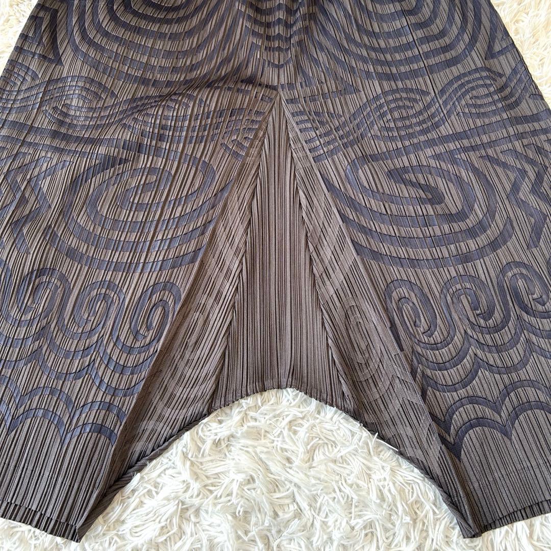 プリーツプリーズ イッセイミヤケ 変形 サルエルパンツ ポケットあり 総柄