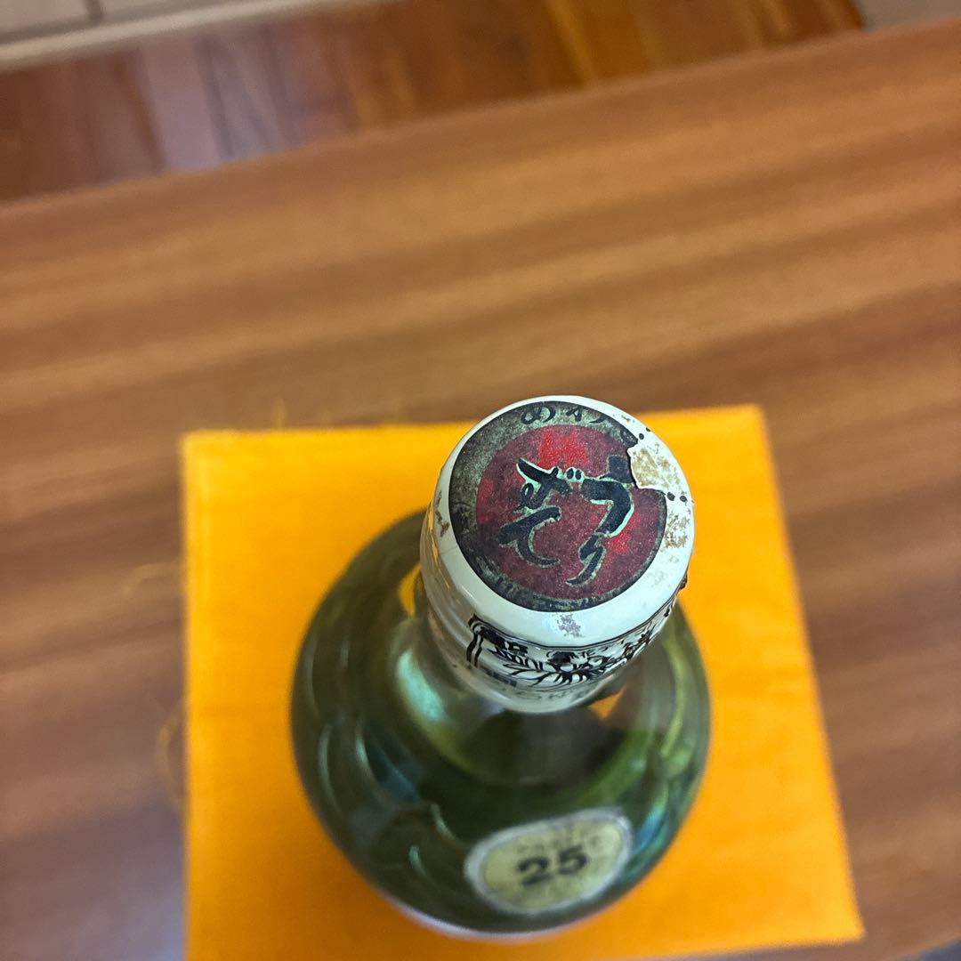 1．泡盛古酒ビンテージ　うりずん　1800ml 25度
