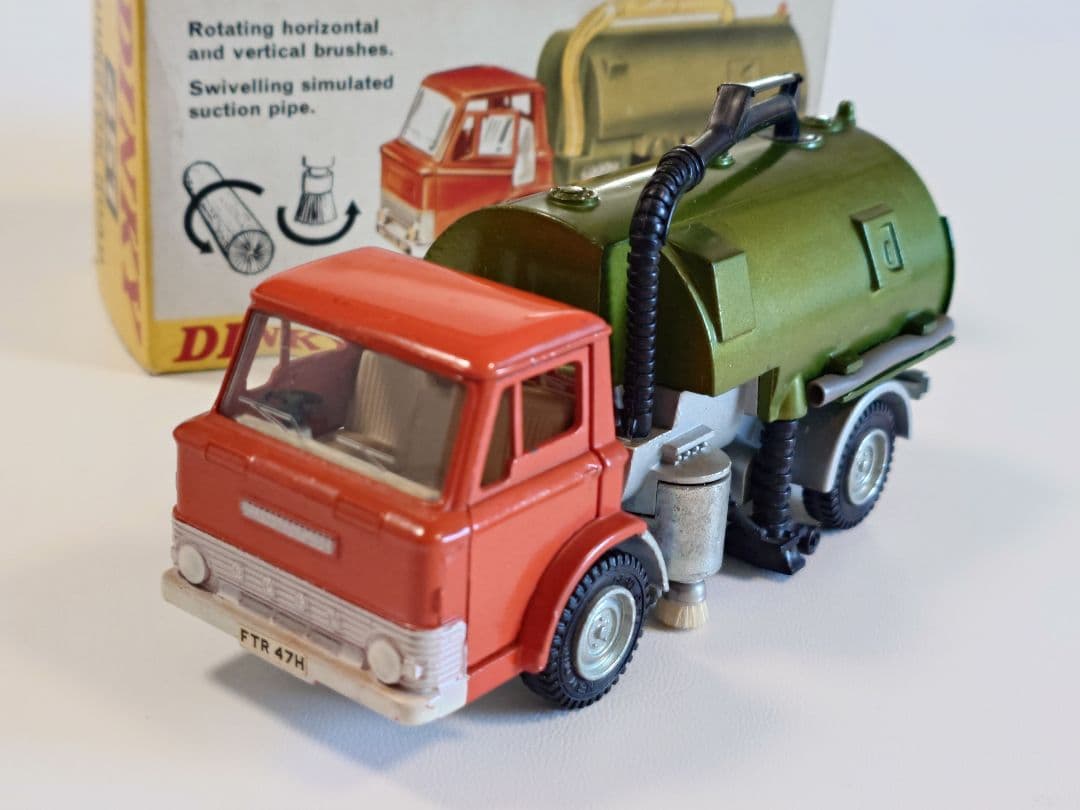 【SALE】DINKY No.451 JOHNSTON ROAD SWEEPER