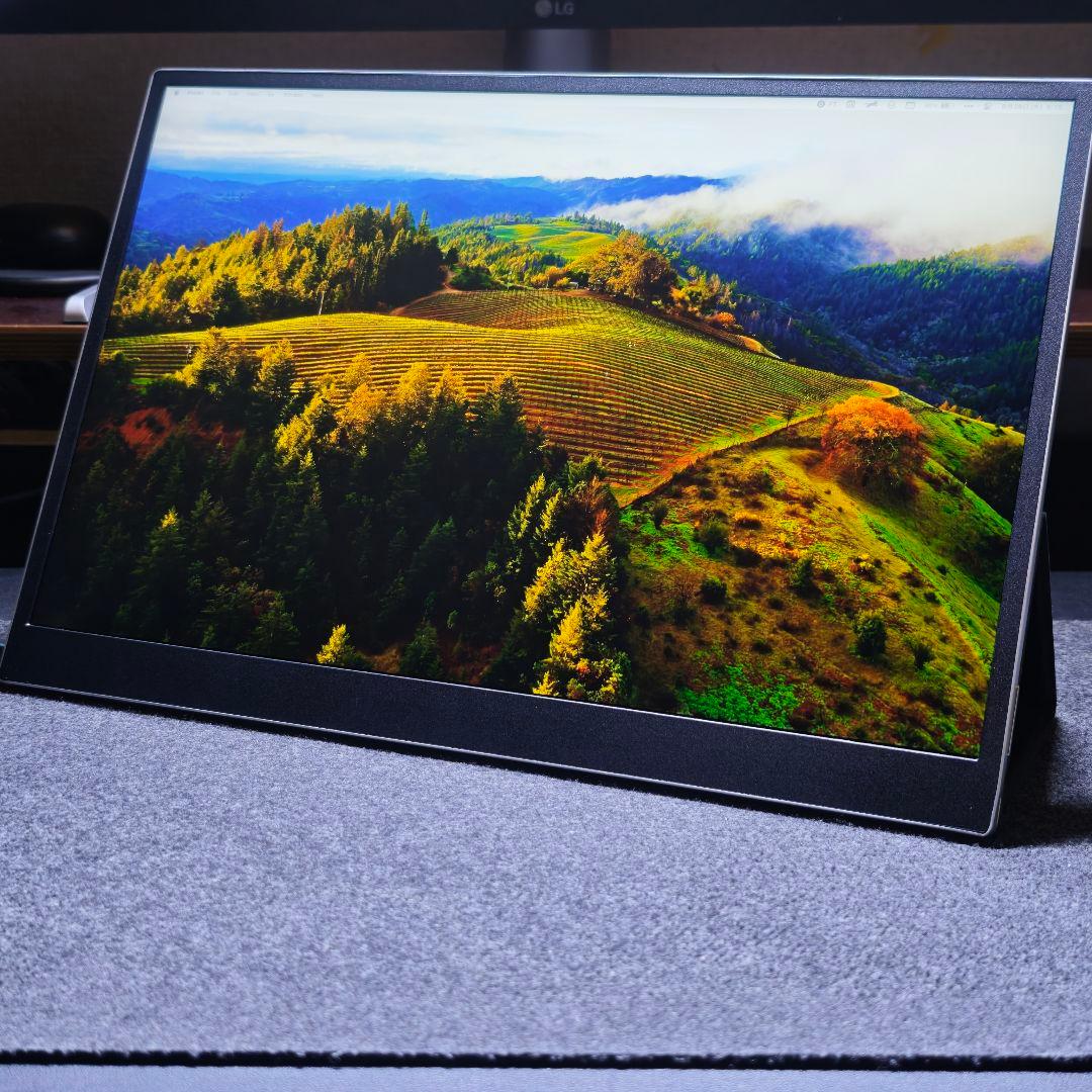 LG gram +view 16MQ70 モバイルモニター