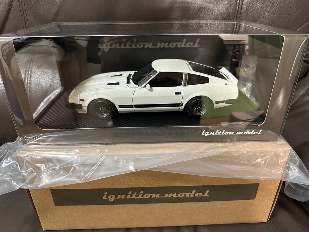 1/18 イグニッションモデル S130 Fairlady Z フェアレディ