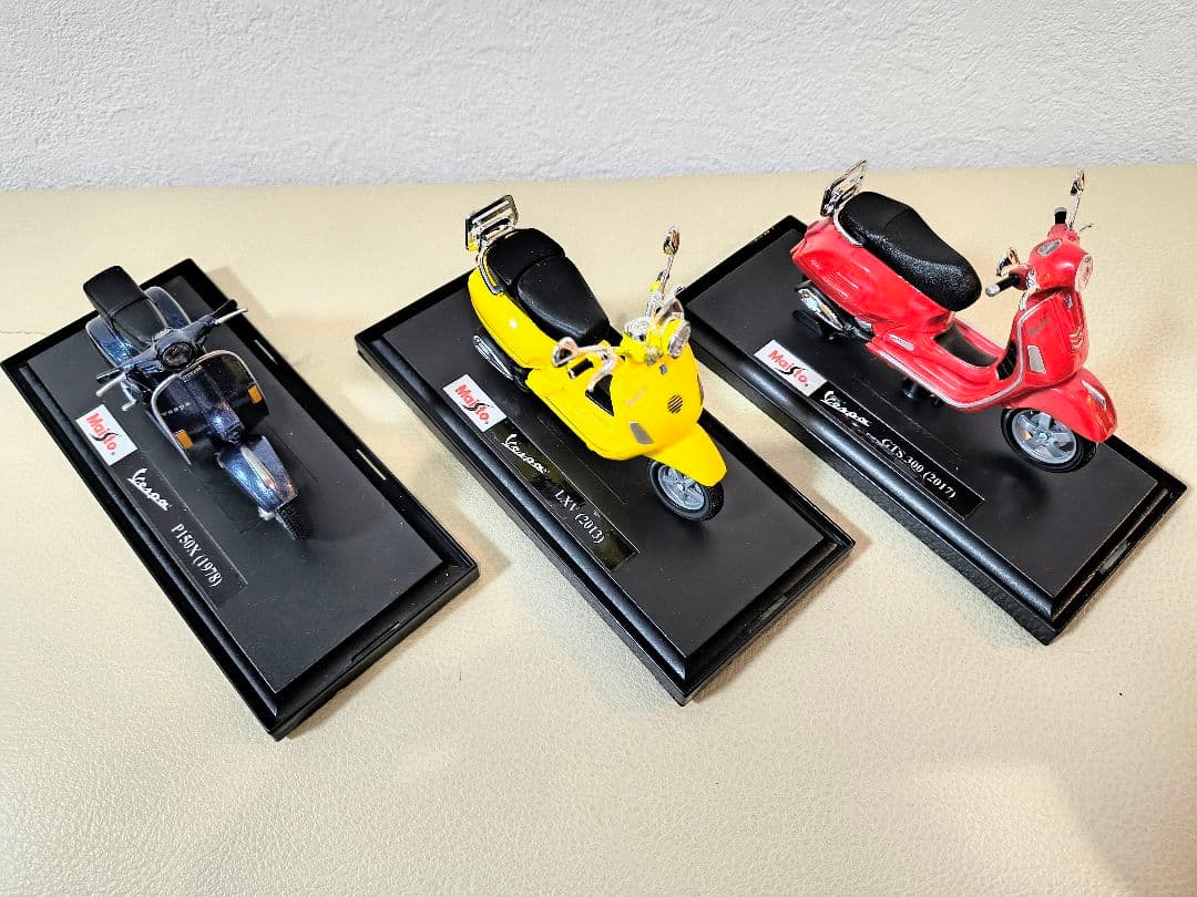 Vespa ミニカー 6台セット 1/18 スケール