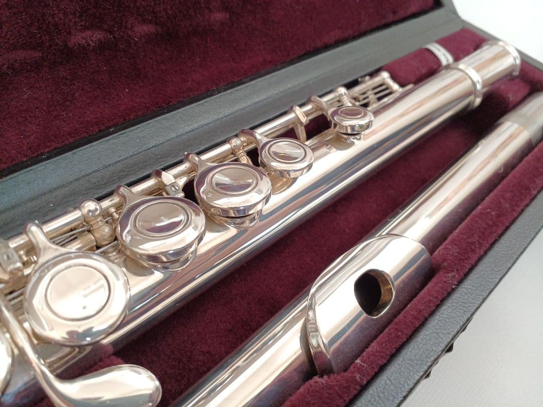 ♦後期モデル♦ヤマハ フルート YFL-211♦良く鳴る美品