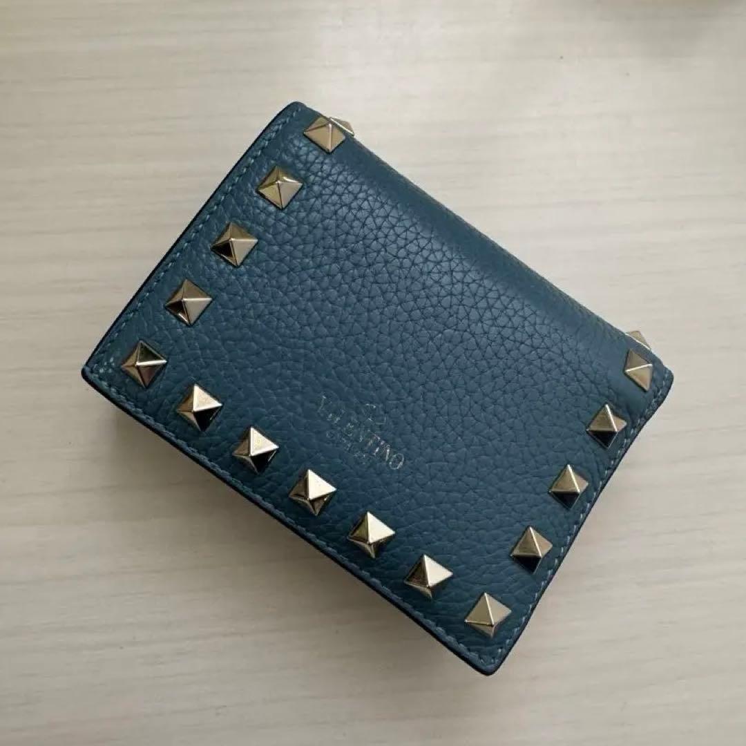 ヴァレンティノ ガラヴァーニ ロックスタッズ レザー