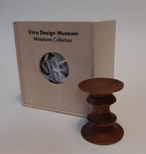 Vitra ミニチュア ウォルナットスツール Stool（Modell C)