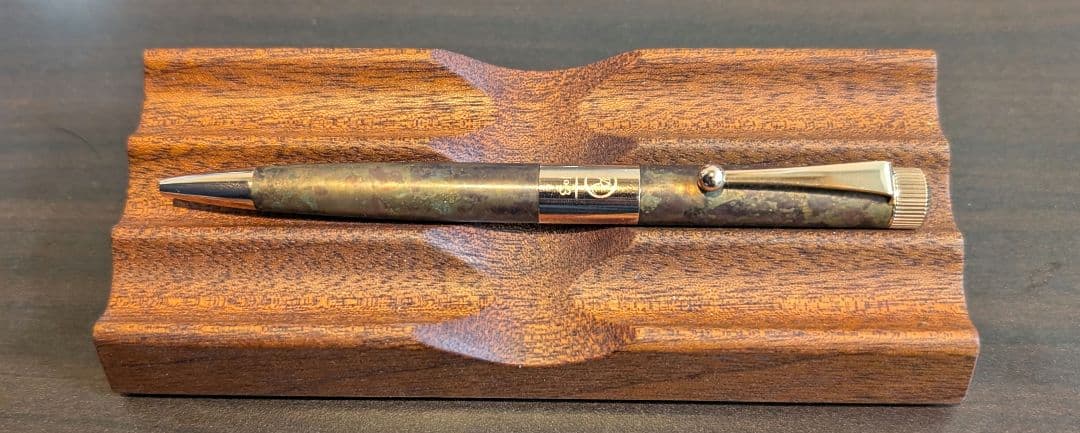 伊東屋　ロメオNo.3 ボールペン　斑紋孔雀色