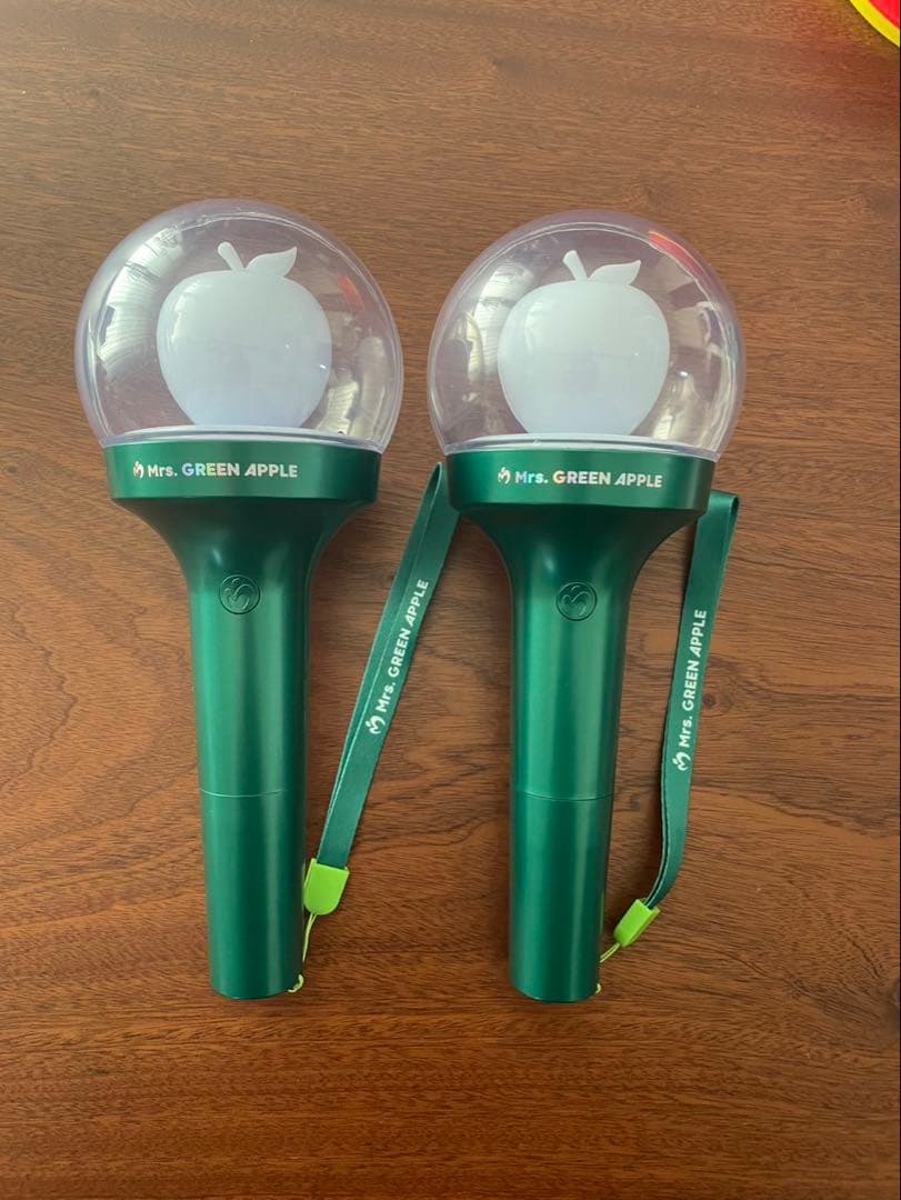 Mrs. GREEN APPLE ミセス ペンライト2本セット➕銀テープ付き