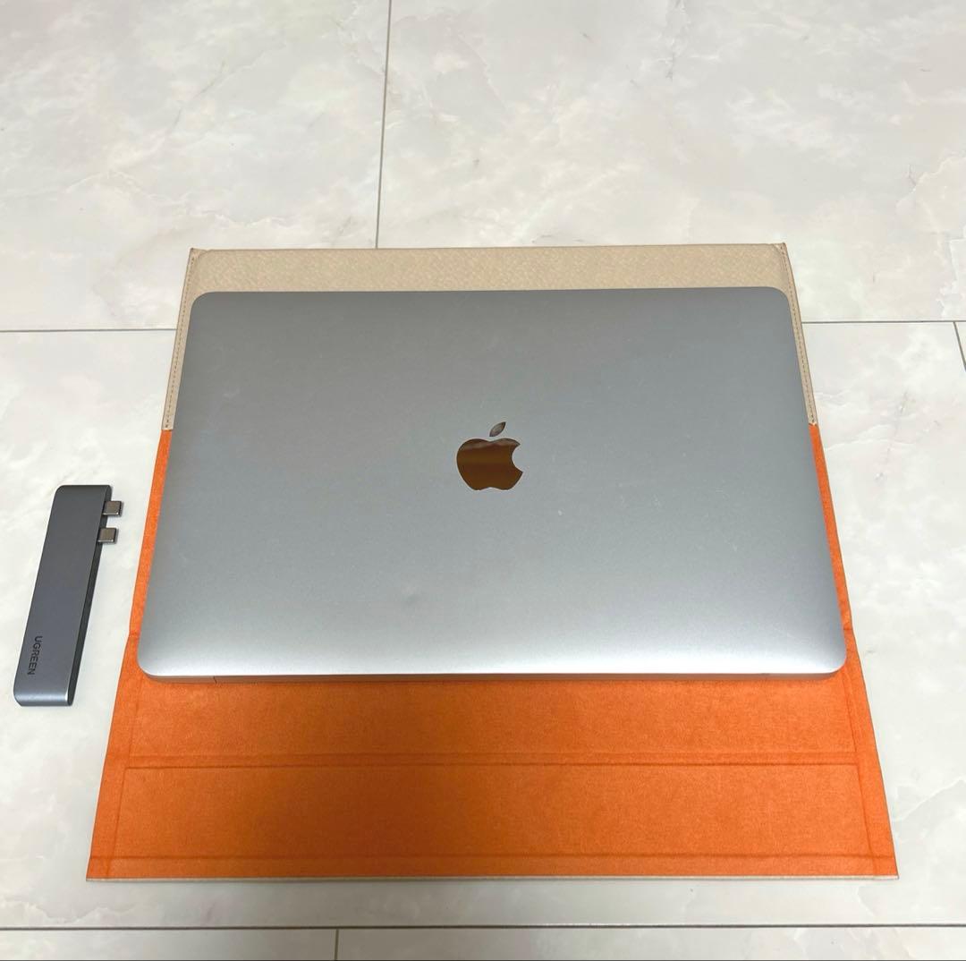 MacBook本体 MacBook M1 2020 8GB 256GB
