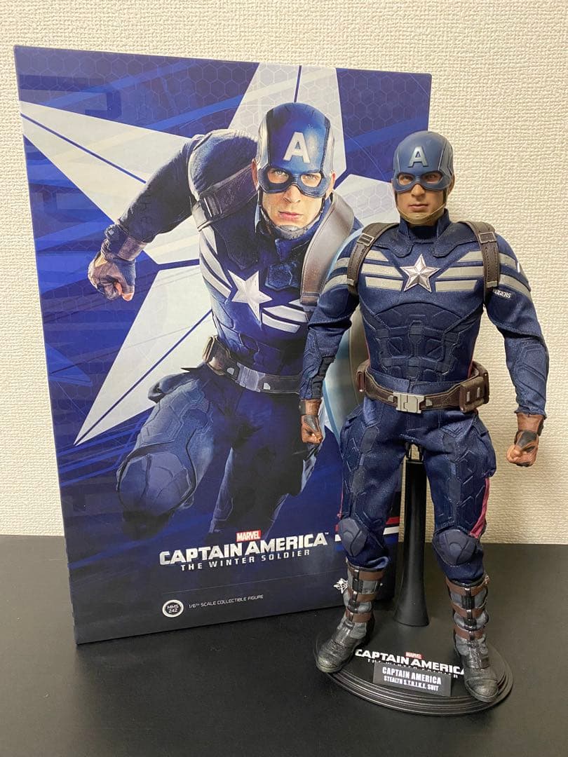 HOT TOYS キャプテン・アメリカ THE WINTER SOLDIER