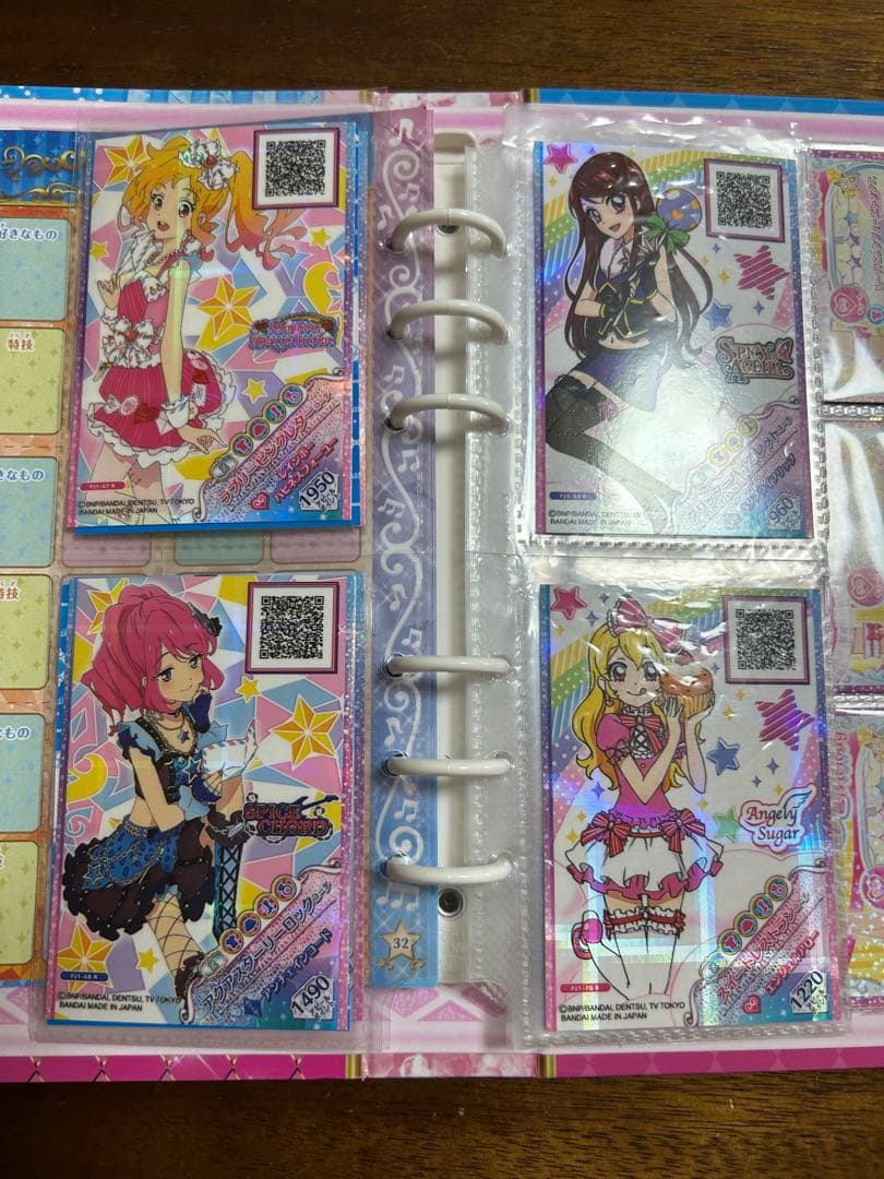 アイカツ トレーディングカード バインダーセット レアカード 含む レッスン手帳