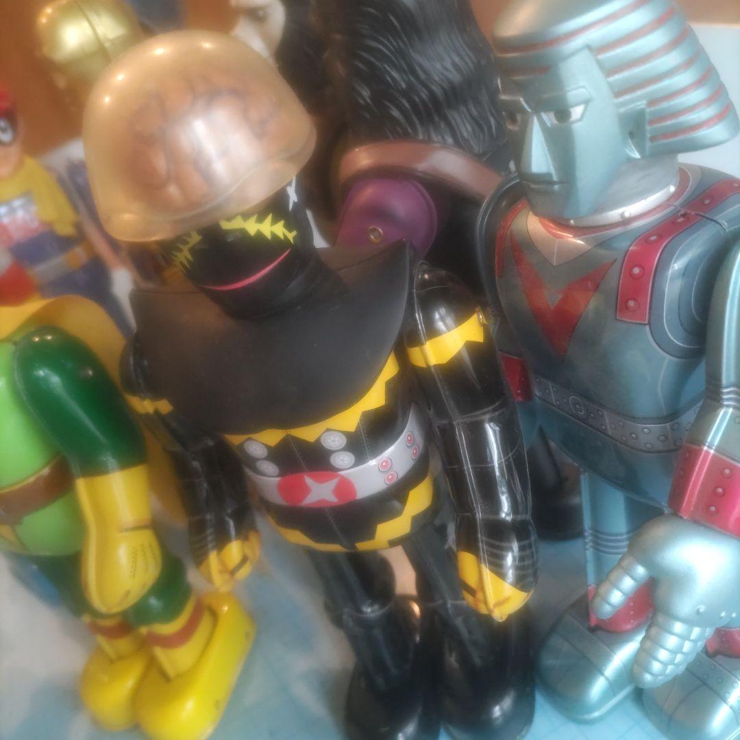 ブリキ　ロボット