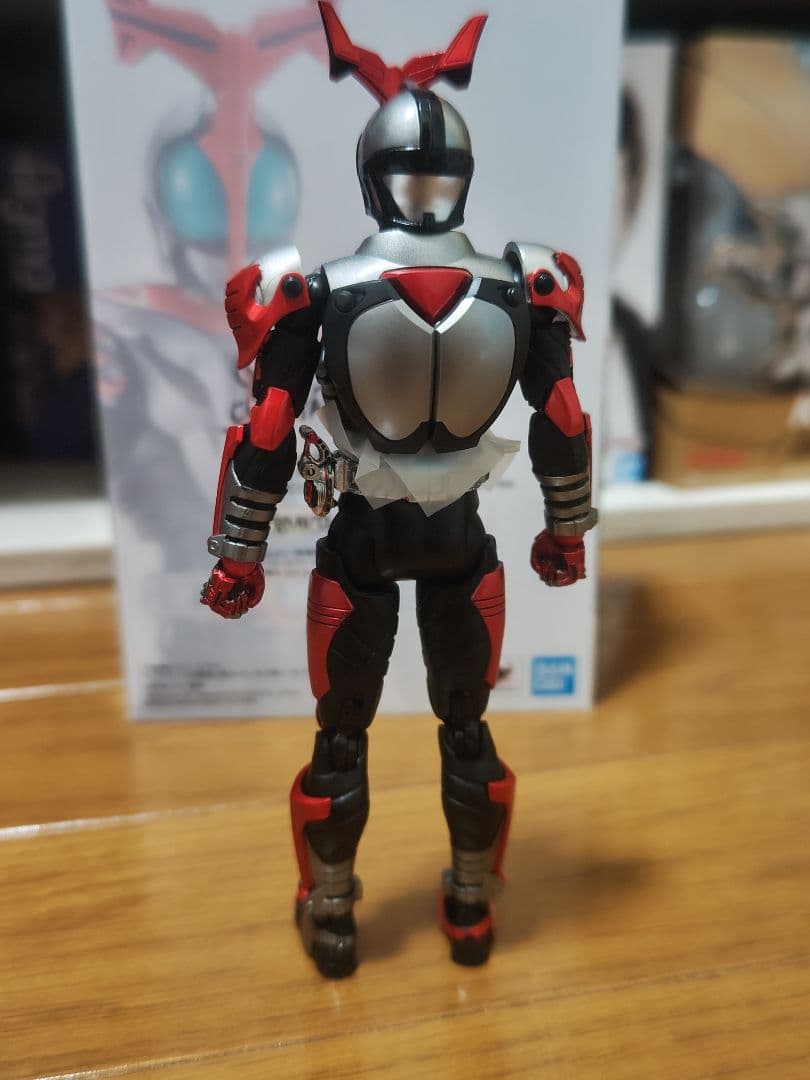 サ*ー様 正規品　真骨彫 仮面ライダーカブト ハイパーフォーム 10th