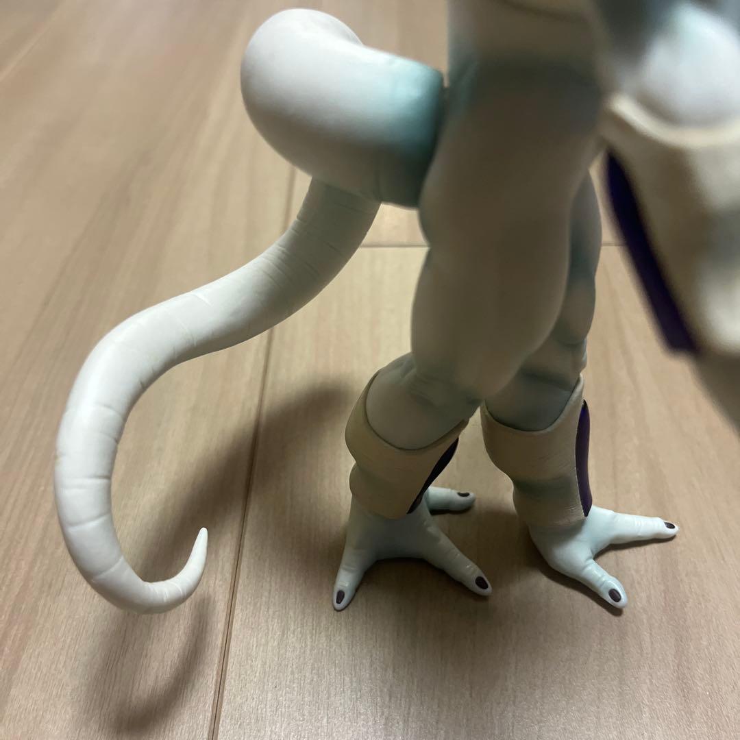 ドラゴンボール　フリーザフィギュア