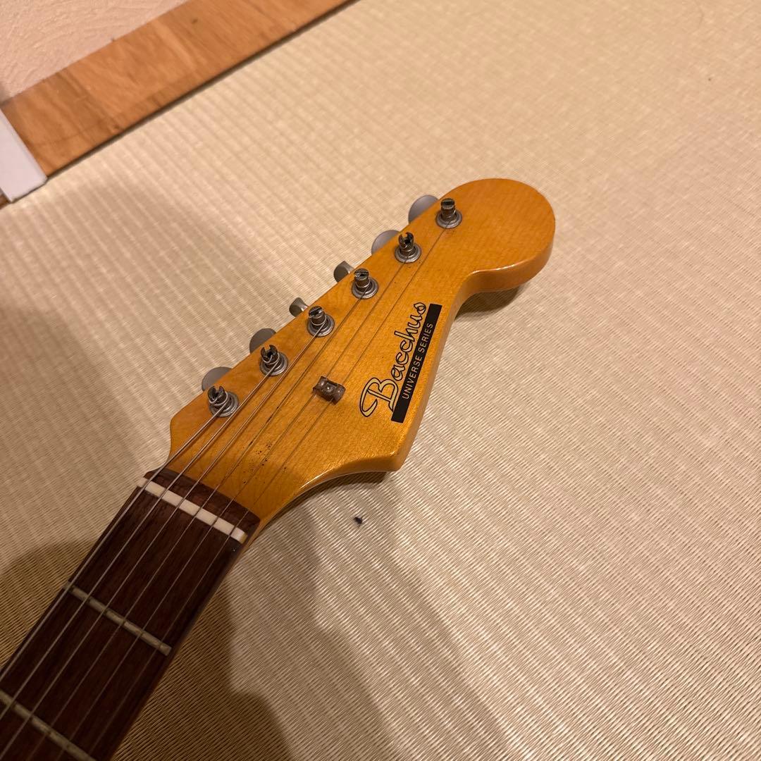 バッカス ストラトローステッドメイプル指板