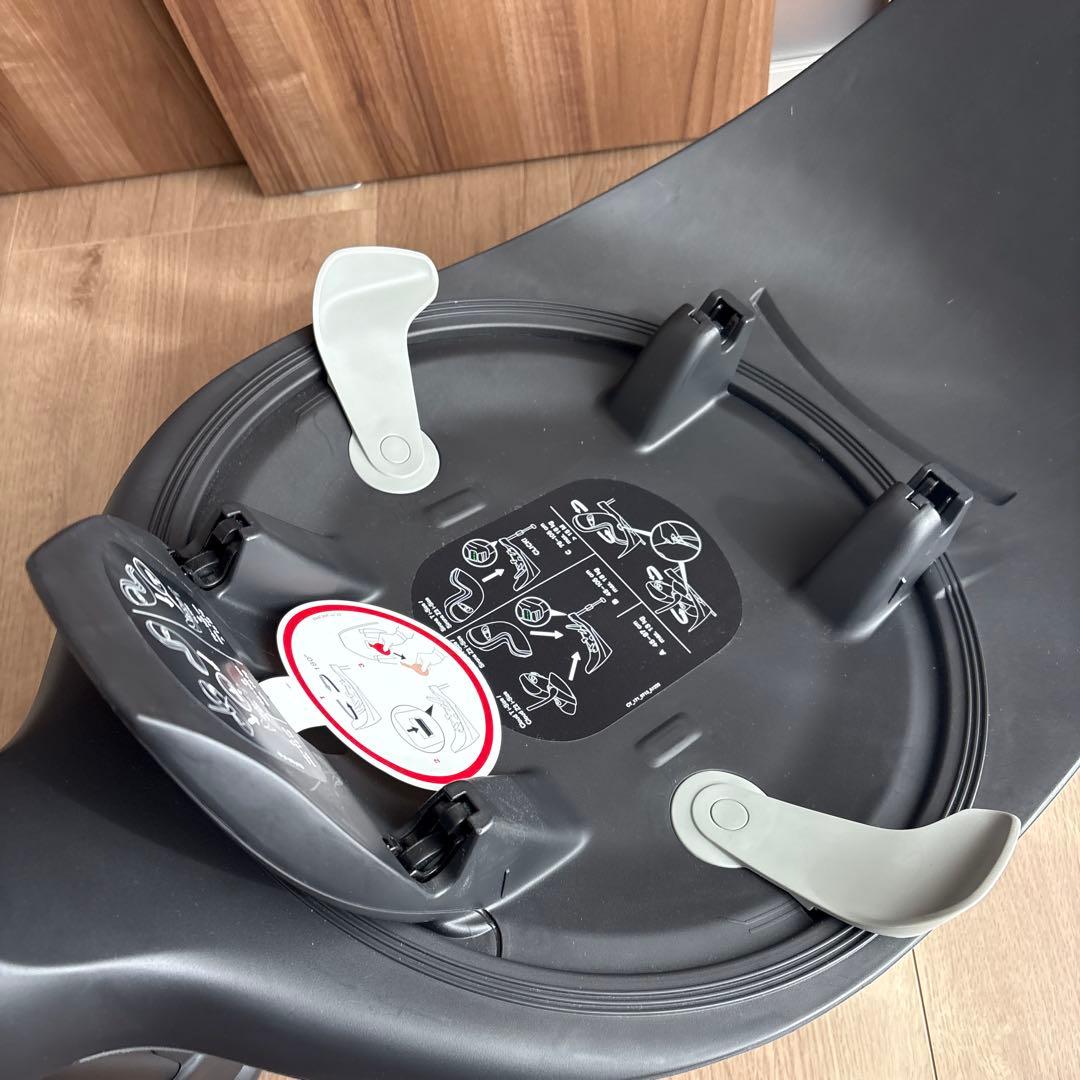 cybex ベースT