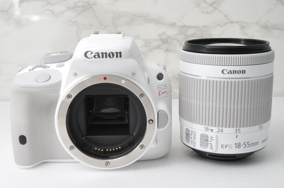 美品 Canon EOS Kiss X7⭐️ショット数1381 ホワイト