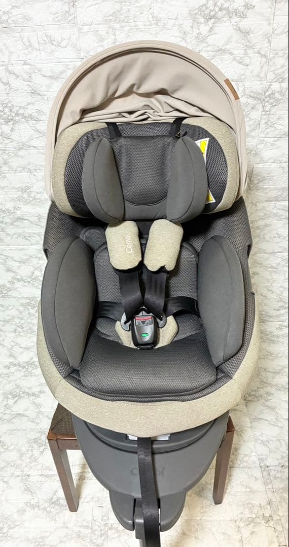 【極美品】Combi THE S ISOFIX エッグショック 希少ベージュ
