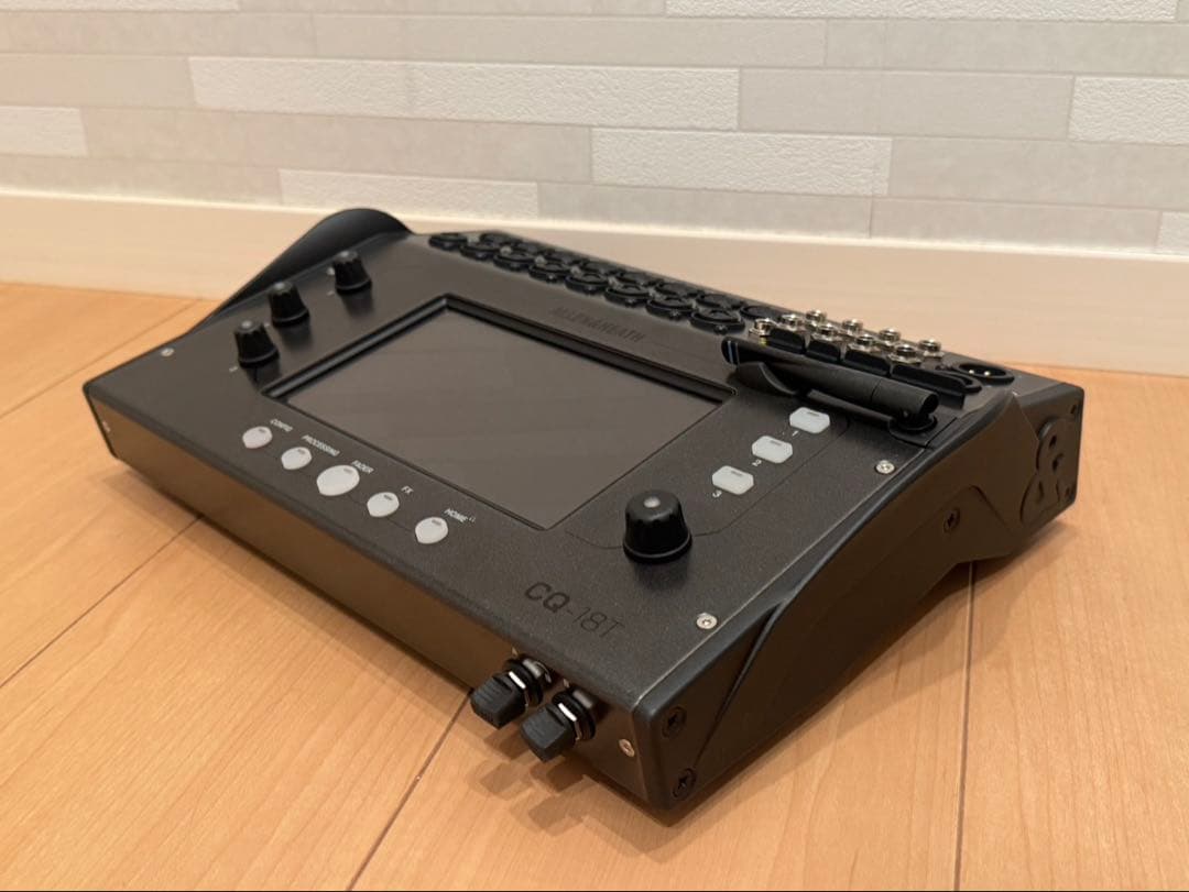 ALLEN&HEATH ( アレンアンドヒース ) CQ-18T