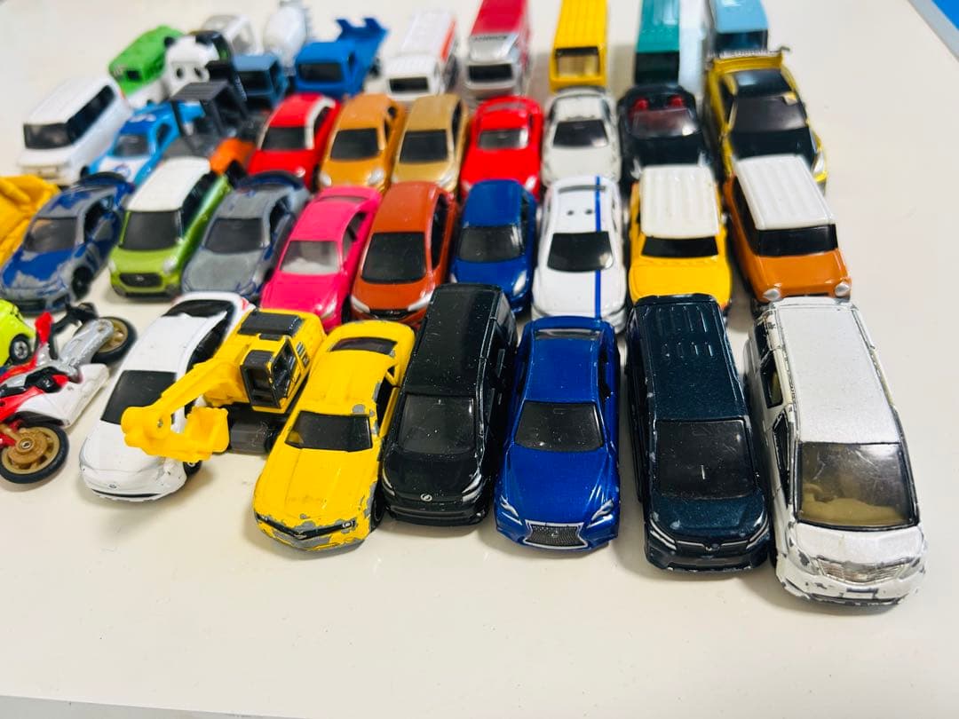 トミカ　まとめ売り39台