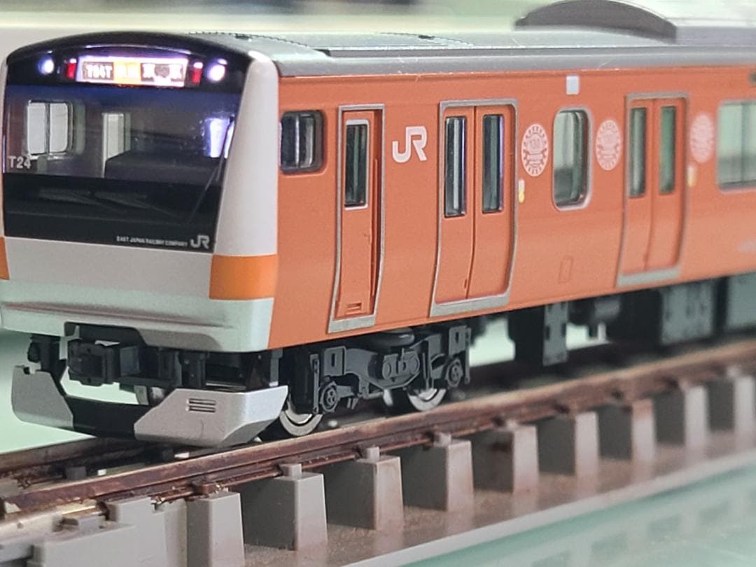 トミックス　97916 E233系　中央線開業130周年記念ラッピング　最終価格