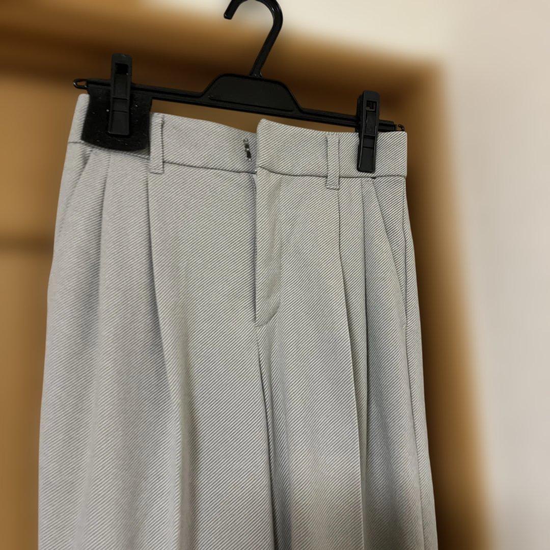 専用　ライトグレー スラックス