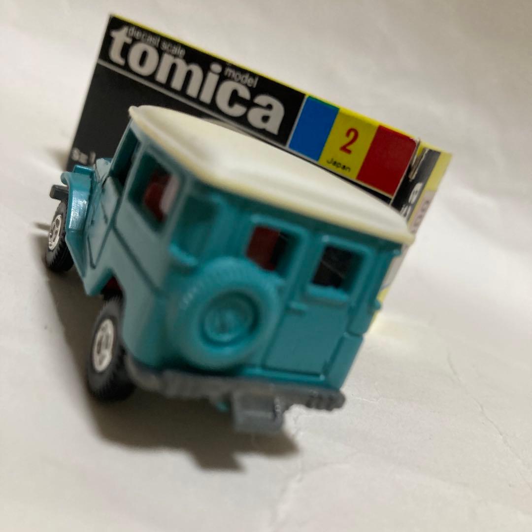 トミカトヨタラウンドクルーザーです。黒箱トミカマーク切り取り欠損。日本製