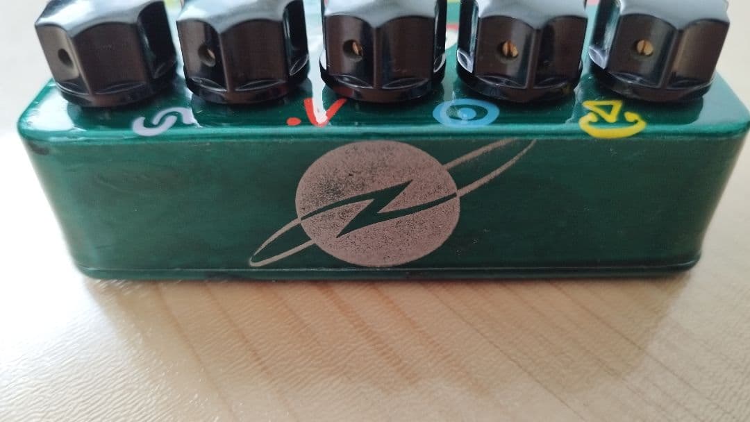 Fuzz Factory ギターエフェクター
