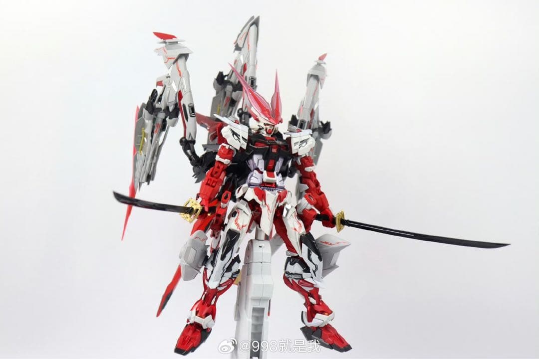1/100 MG ガンダムアストレイ レッドドラゴン　海外製