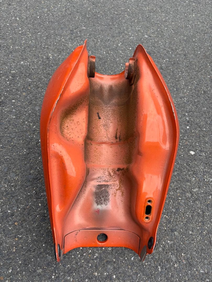 TW タンク