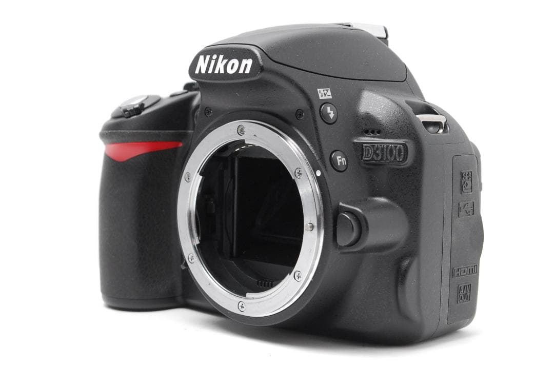 【美品】届いてすぐ使える安心の一眼レフデビューセット Nikon D3100